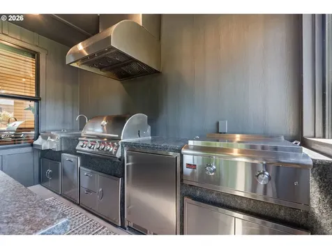 12394 SE Yoakum Lane Happy Valley OR 97086