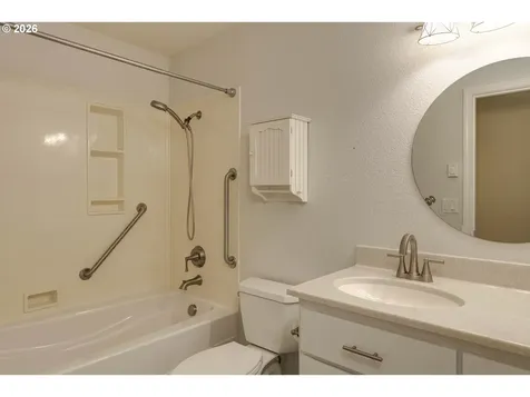 1964 NW Cottonwood Drive Mcminnville OR 97128