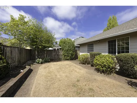 1964 NW Cottonwood Drive Mcminnville OR 97128