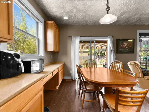 18653 Van Fleet Avenue Sandy OR 97055