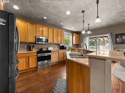18653 Van Fleet Avenue Sandy OR 97055