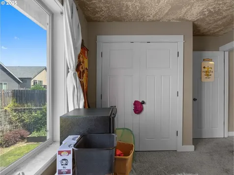 18653 Van Fleet Avenue Sandy OR 97055