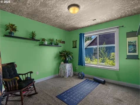18653 Van Fleet Avenue Sandy OR 97055