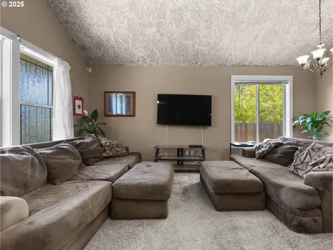 18653 Van Fleet Avenue Sandy OR 97055