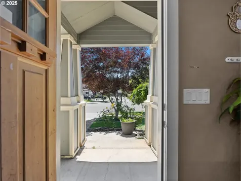 18653 Van Fleet Avenue Sandy OR 97055