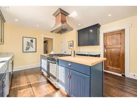 3730 SE Stark Street Portland OR 97214