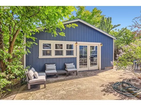 3730 SE Stark Street Portland OR 97214