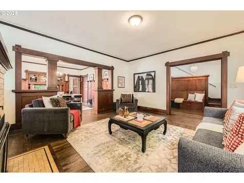 3730 SE Stark Street Portland OR 97214