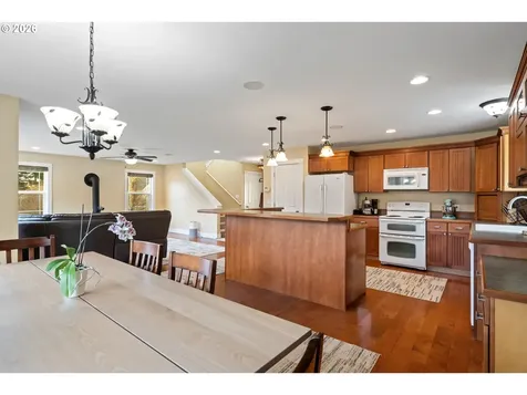 5 Emma Lane Trout Lake WA 98650