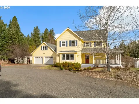 5 Emma Lane Trout Lake WA 98650