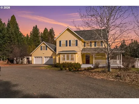 5 Emma Lane Trout Lake WA 98650