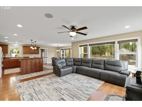 5 Emma Lane Trout Lake WA 98650
