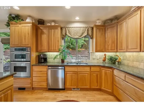 11525 SE Adoline Avenue Happy Valley OR 97086