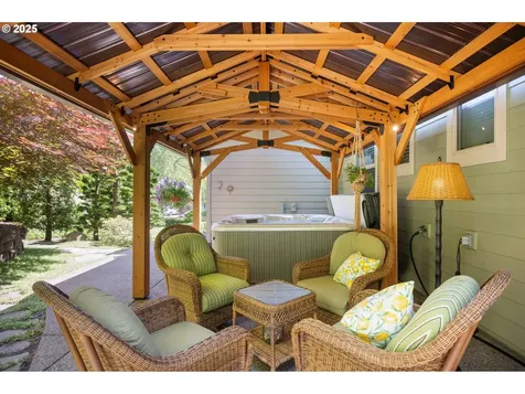 11525 SE Adoline Avenue Happy Valley OR 97086