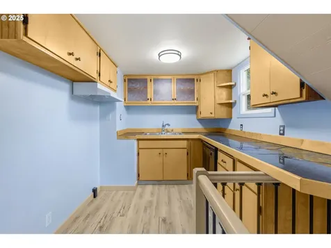 780 Van Buren Street Eugene OR 97402