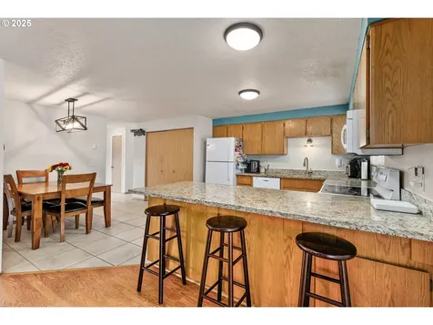 1450 NE Lincoln Street Roseburg OR 97470
