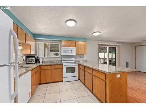 1450 NE Lincoln Street Roseburg OR 97470