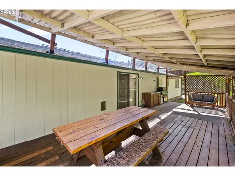 1450 NE Lincoln Street Roseburg OR 97470
