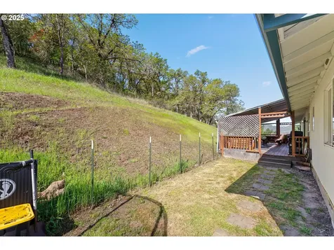 1450 NE Lincoln Street Roseburg OR 97470
