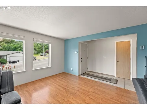 1450 NE Lincoln Street Roseburg OR 97470