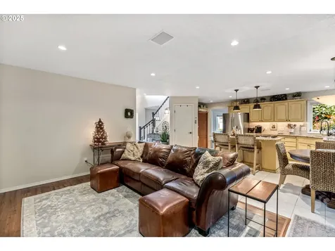 12176 SW Ames Lane Portland OR 97224