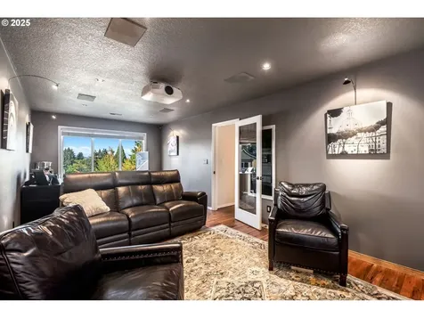 12176 SW Ames Lane Portland OR 97224