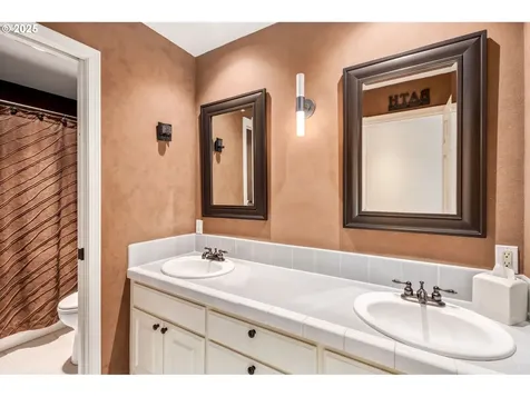 12176 SW Ames Lane Portland OR 97224
