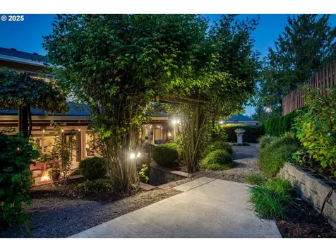 12176 SW Ames Lane Portland OR 97224
