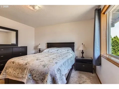 3707 SE 174th Avenue Portland OR 97236
