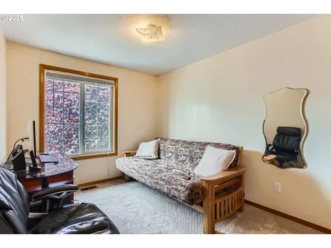 3707 SE 174th Avenue Portland OR 97236