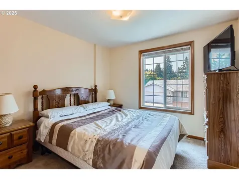 3707 SE 174th Avenue Portland OR 97236