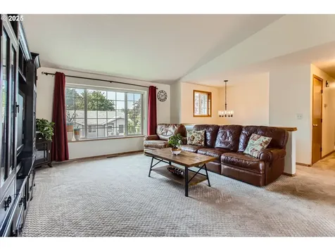 3707 SE 174th Avenue Portland OR 97236