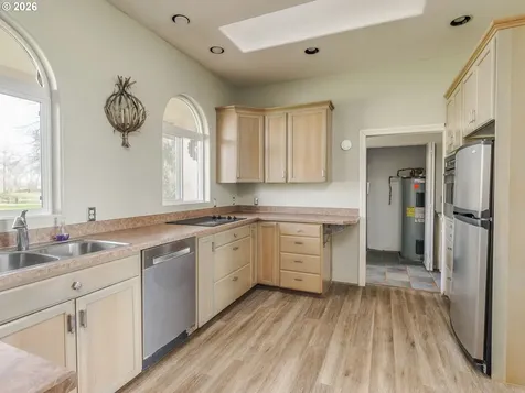 19330 NW Gillihan Road Portland OR 97231