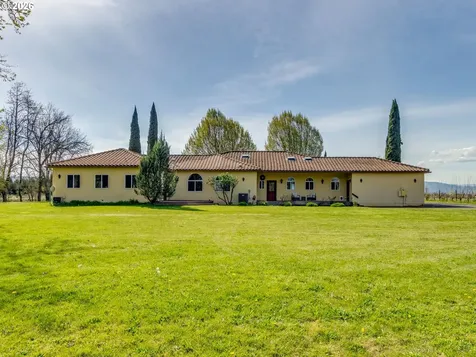 19330 NW Gillihan Road Portland OR 97231