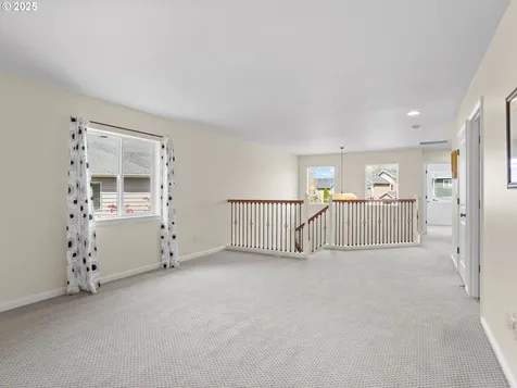 18901 SE 40th Street Vancouver WA 98683