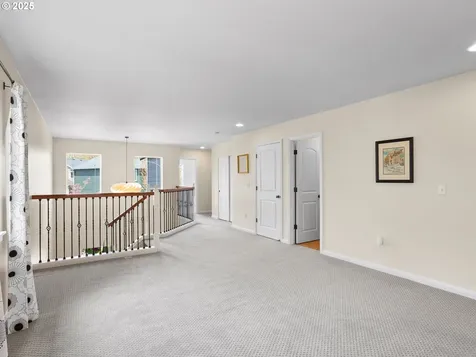 18901 SE 40th Street Vancouver WA 98683
