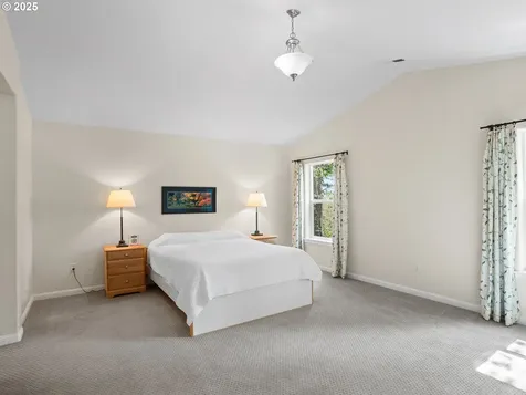 18901 SE 40th Street Vancouver WA 98683