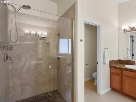 18901 SE 40th Street Vancouver WA 98683