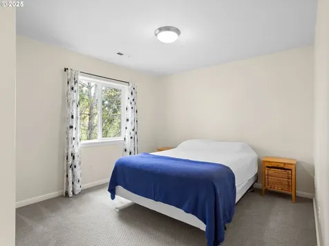 18901 SE 40th Street Vancouver WA 98683