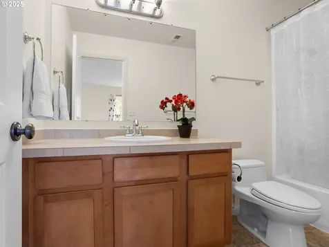 18901 SE 40th Street Vancouver WA 98683