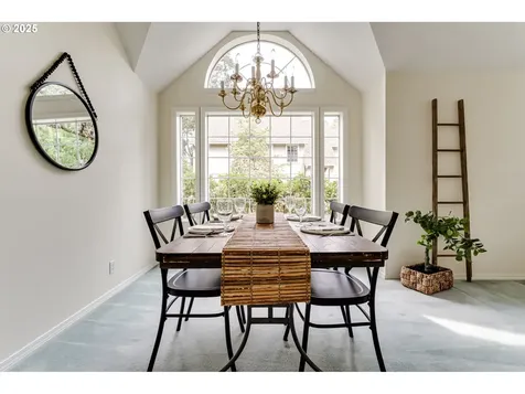 1328 Spyglass Drive Eugene OR 97401