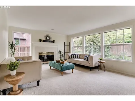 1328 Spyglass Drive Eugene OR 97401