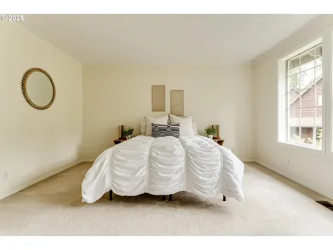 1328 Spyglass Drive Eugene OR 97401