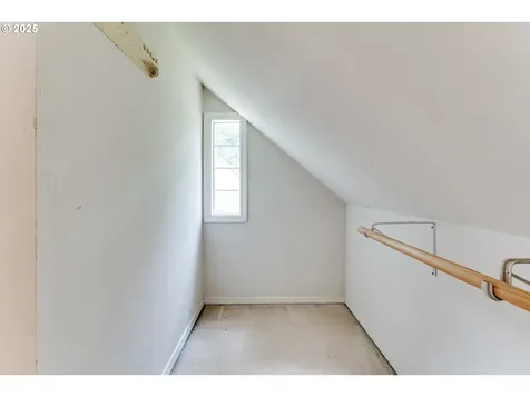 1328 Spyglass Drive Eugene OR 97401