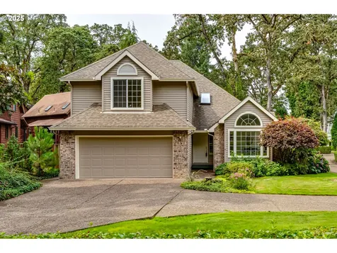 1328 Spyglass Drive Eugene OR 97401
