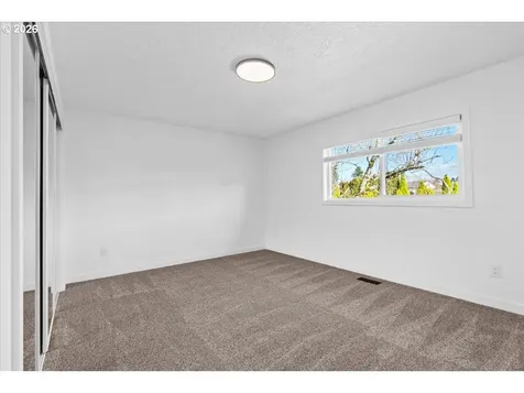 404 SW Riverview Avenue Gresham OR 97080
