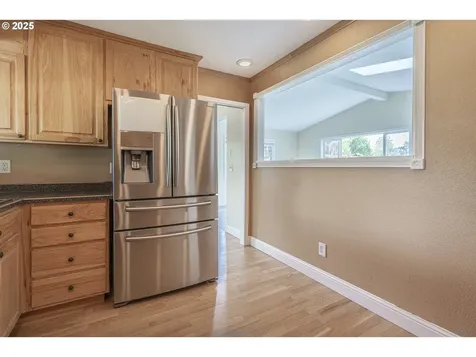 10275 SW Winter Lane Beaverton OR 97008