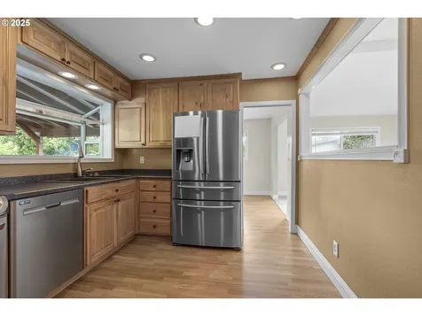 10275 SW Winter Lane Beaverton OR 97008