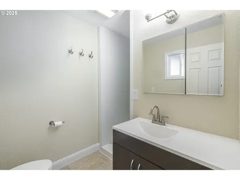 10275 SW Winter Lane Beaverton OR 97008