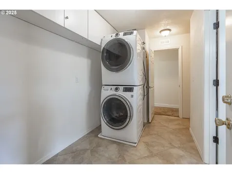 10275 SW Winter Lane Beaverton OR 97008